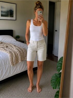 Talbots Cream Bermuda Shorts Size 10 Mid Rise Classic Summer Chino